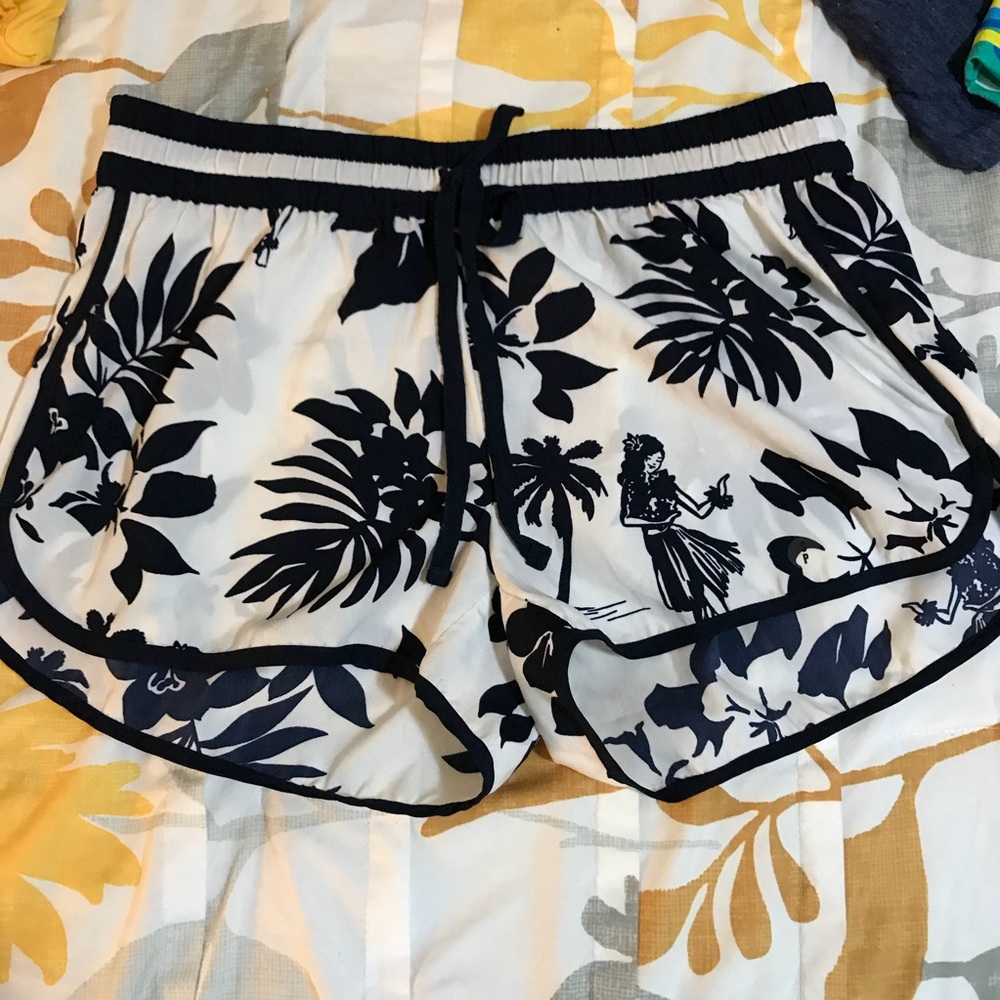 NWT aerie Hawaiian shorts